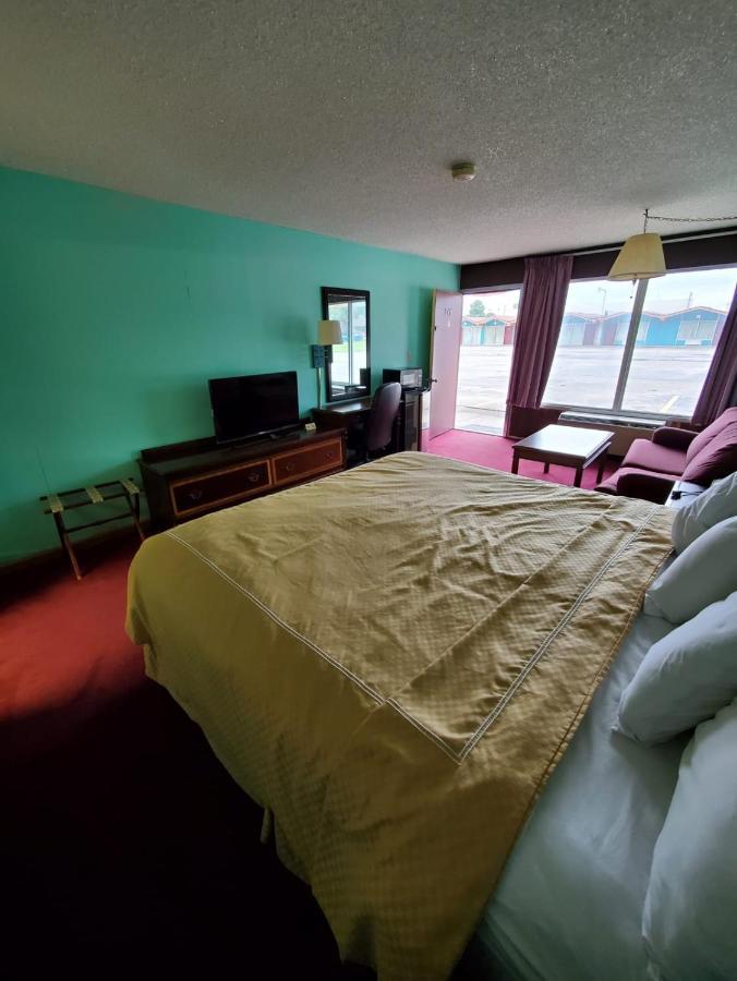 Gray Plaza Motel West Frankfort Exterior foto